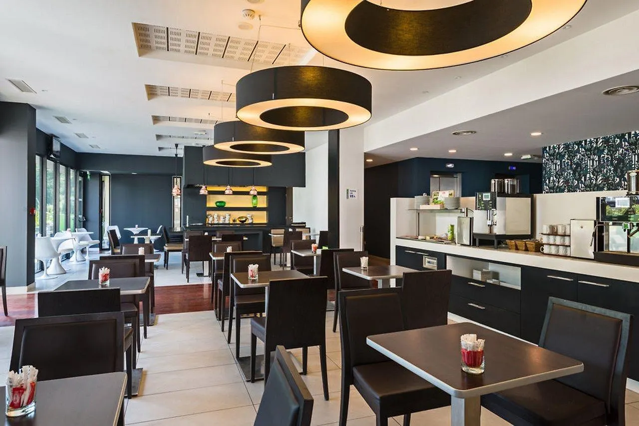Holiday Inn Express Marseille Airport Vitrolles  3*, Vitrolles (Bouches-du-Rhone) Frankrike